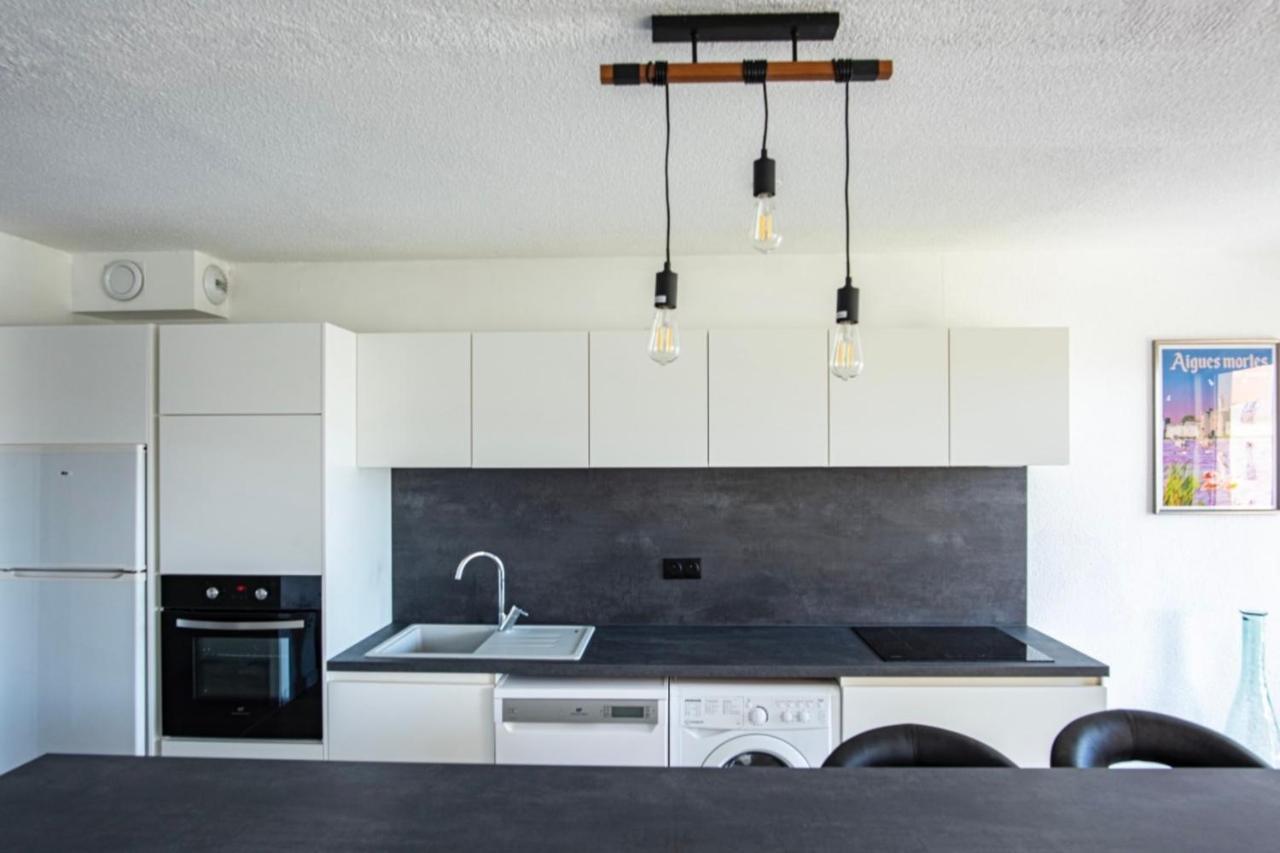Superb Apartment Near The Port And The Sea Mauguio Bagian luar foto